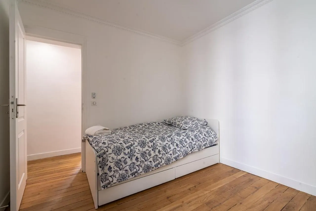 Logement Cosy Et Moderne Proche De Toute Commodite Apartment Paris