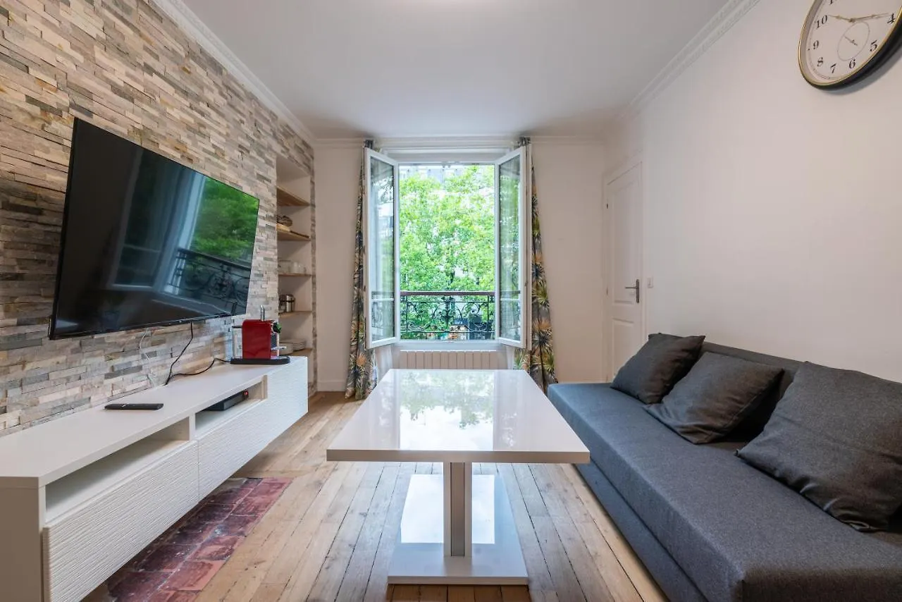 Logement Cosy Et Moderne Proche De Toute Commodite Apartment Paris 0*,