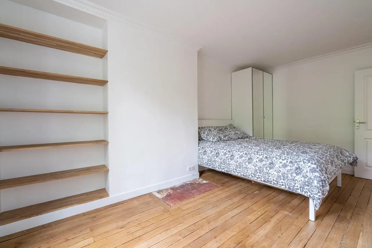 Logement Cosy Et Moderne Proche De Toute Commodite Apartment Paris 0*,  France